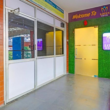 Hotel O Lotus Hotel Surat Zewnętrze zdjęcie