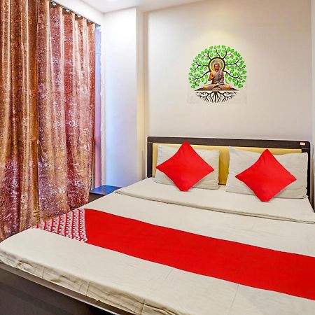 Hotel O Lotus Hotel Surat Zewnętrze zdjęcie