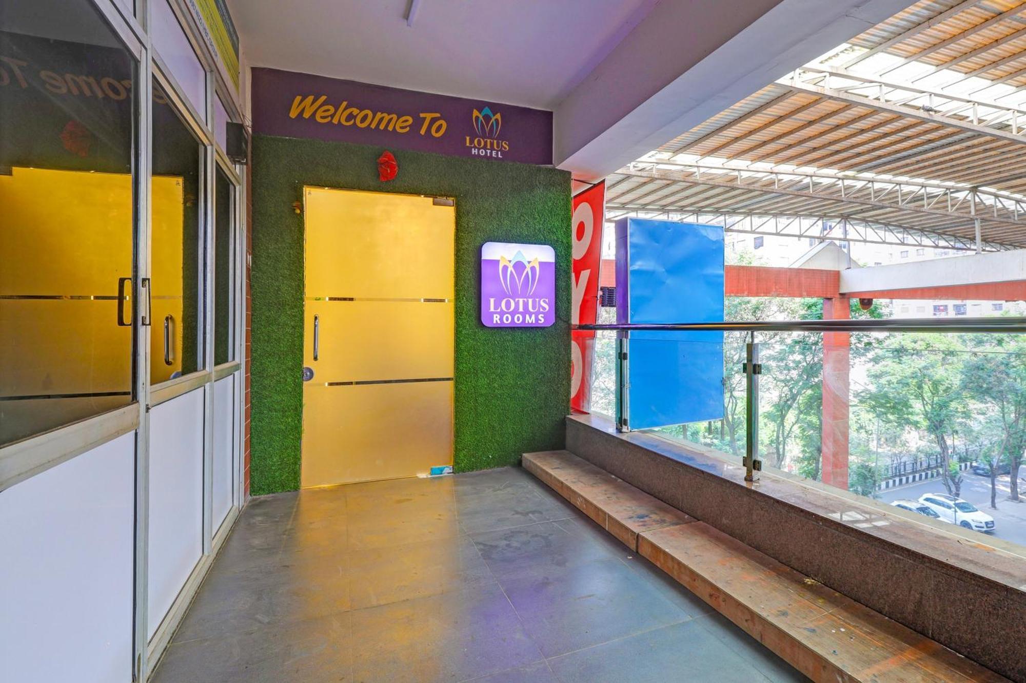 Hotel O Lotus Hotel Surat Zewnętrze zdjęcie