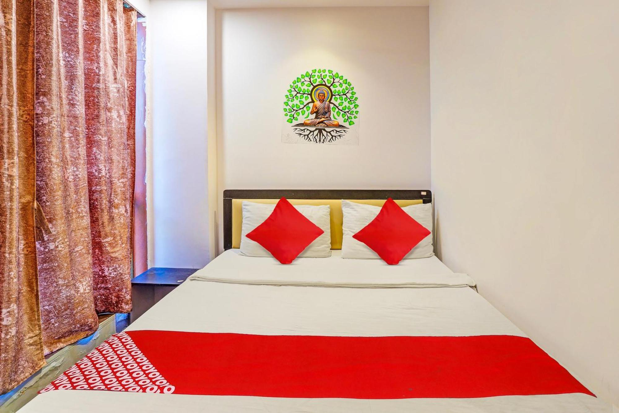 Hotel O Lotus Hotel Surat Zewnętrze zdjęcie